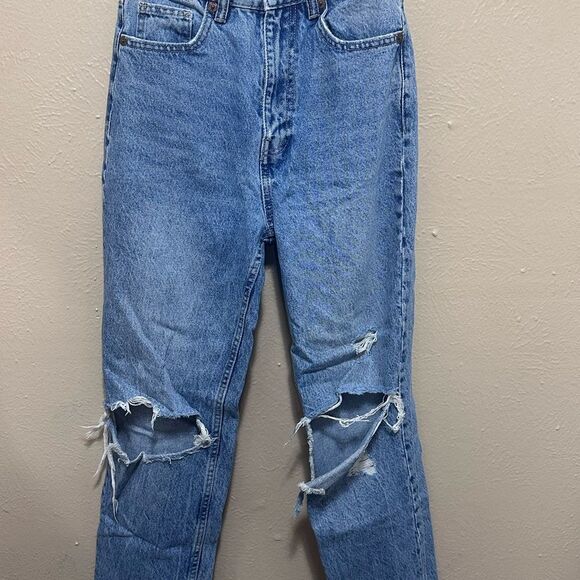 Zara sz 2 ripped Knee Jeans High Waist Distressed Denim Light Wash Casual Trendy - Picture 2 of 10